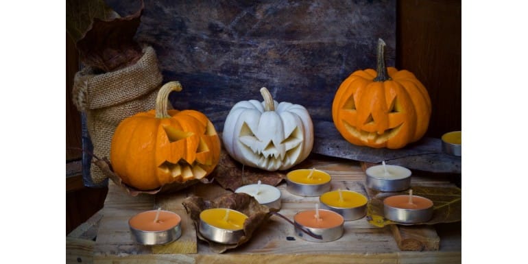 Afla cum sa creezi pas cu pas dovleci de Halloween cu aspect inedit