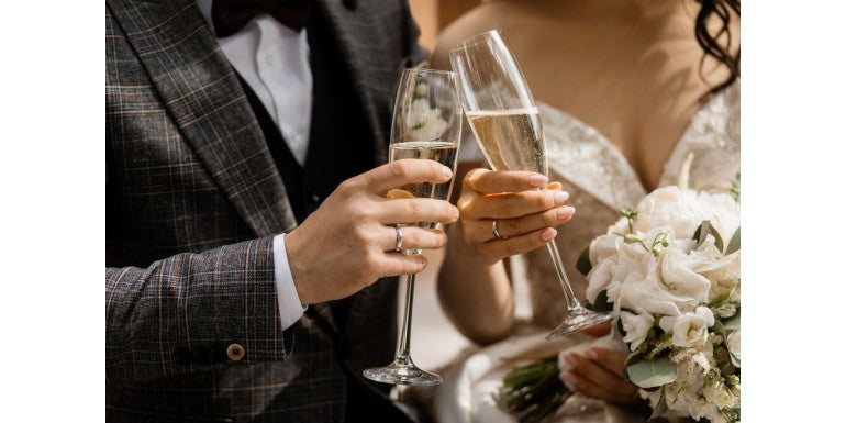 Nunta de argint: ce semnifica si cum sa organizezi o petrecere pentru aceasta zi speciala