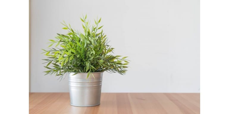 Dă viață apartamentului tău cu aceste flori decorative artificiale