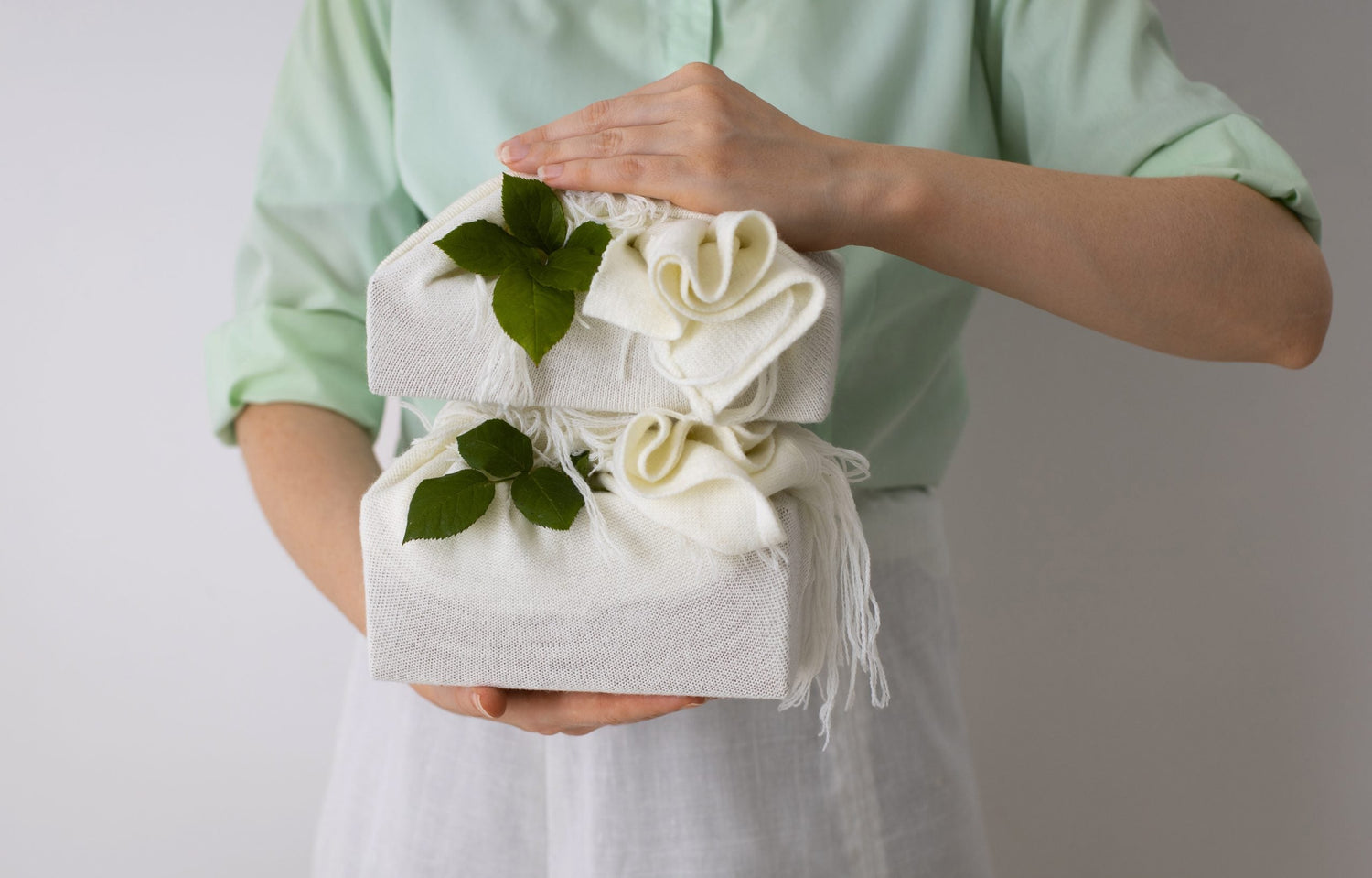 Idei de cadouri pentru nasii de botez – simbolice, utile sau personalizate