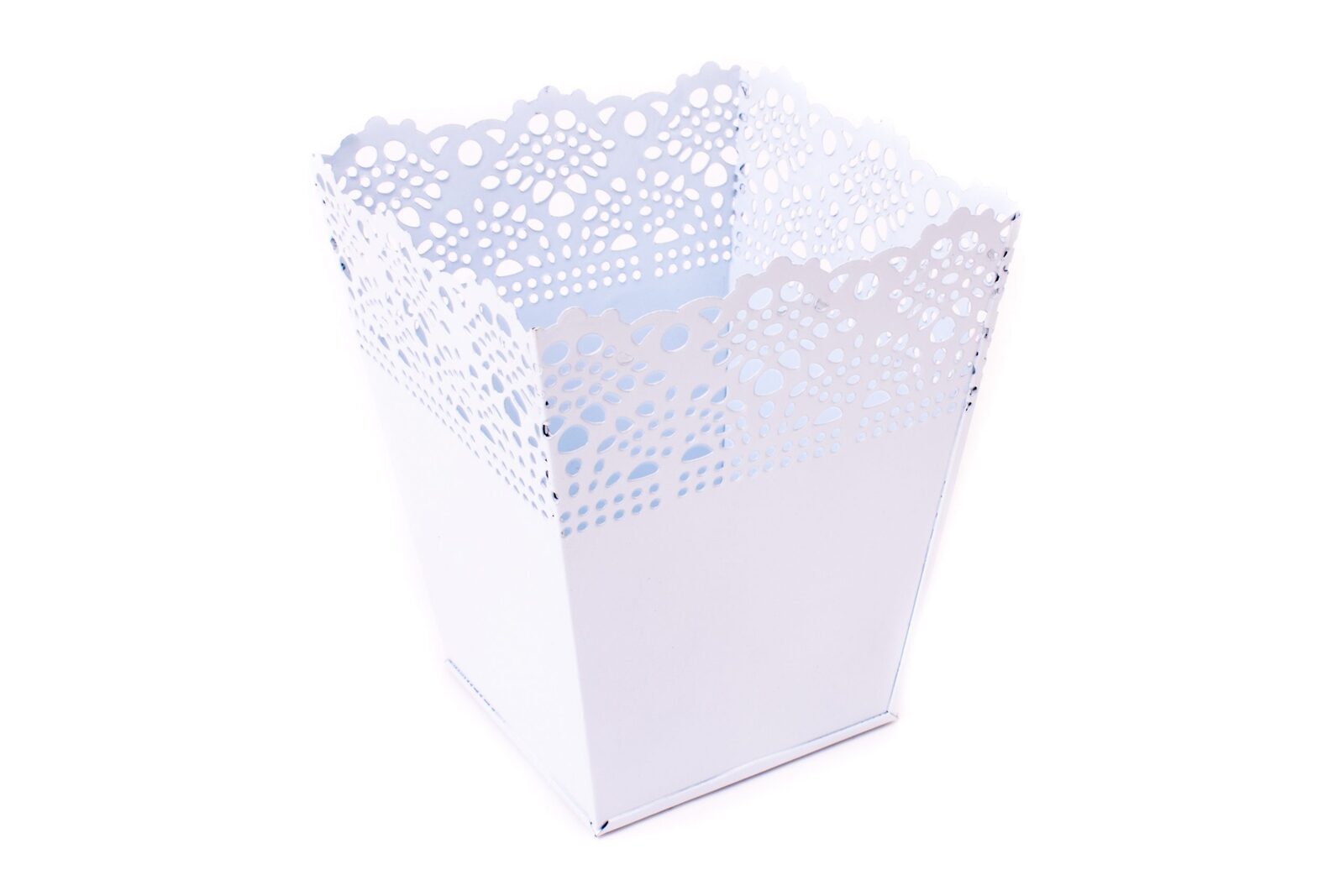 ghiveci-metal-patrat-dantelat-mare