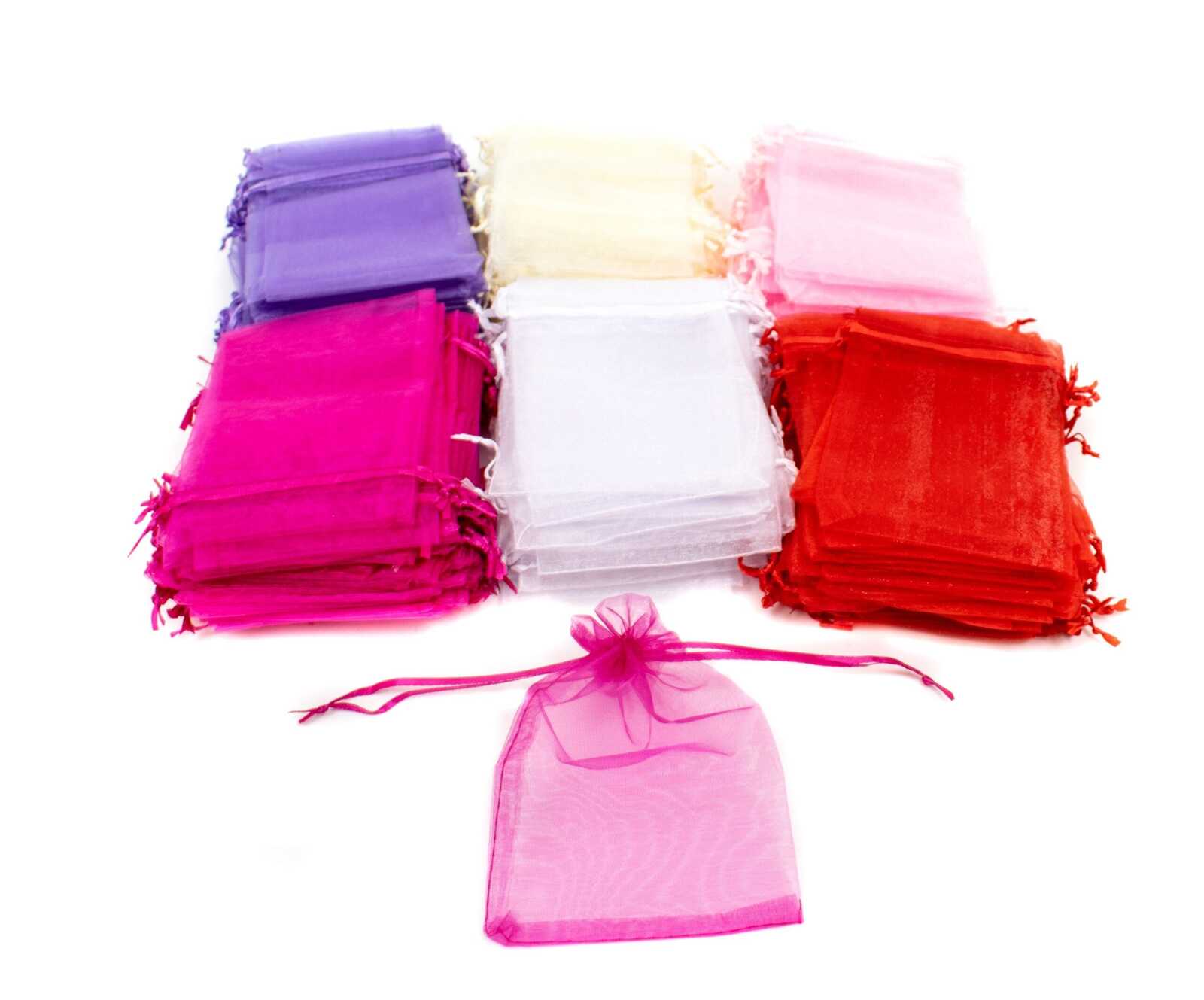 saculeti-organza-patrati10cm-15cm