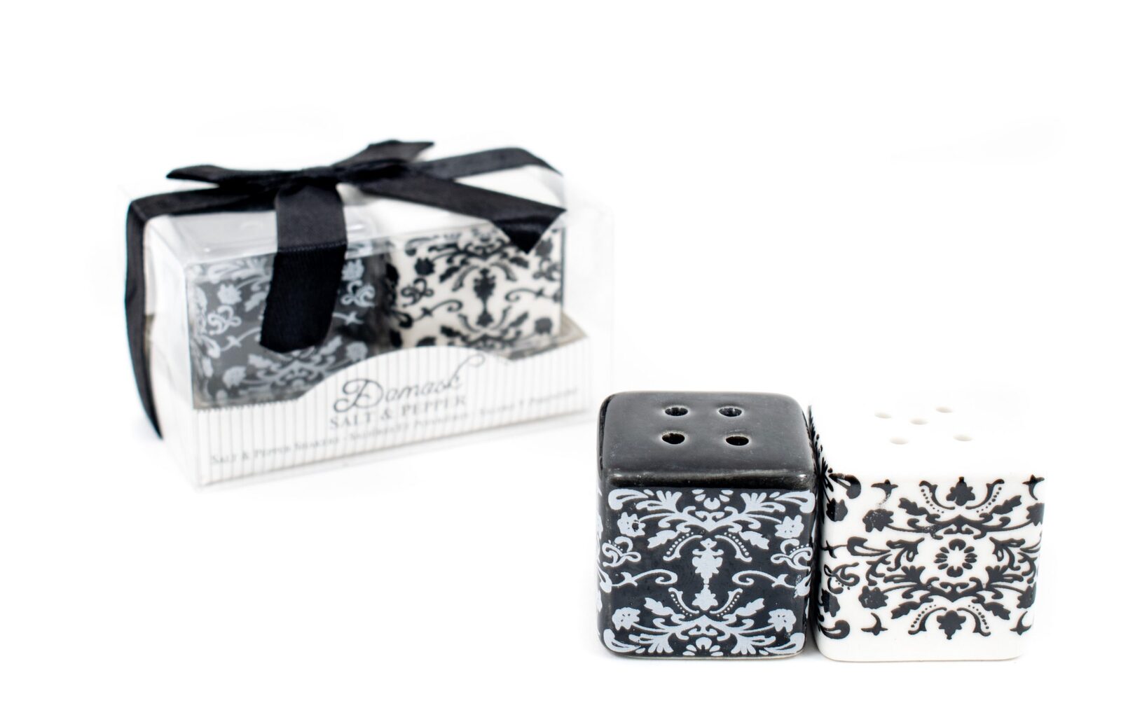 marturie-de-nunta-cub-cu-flori