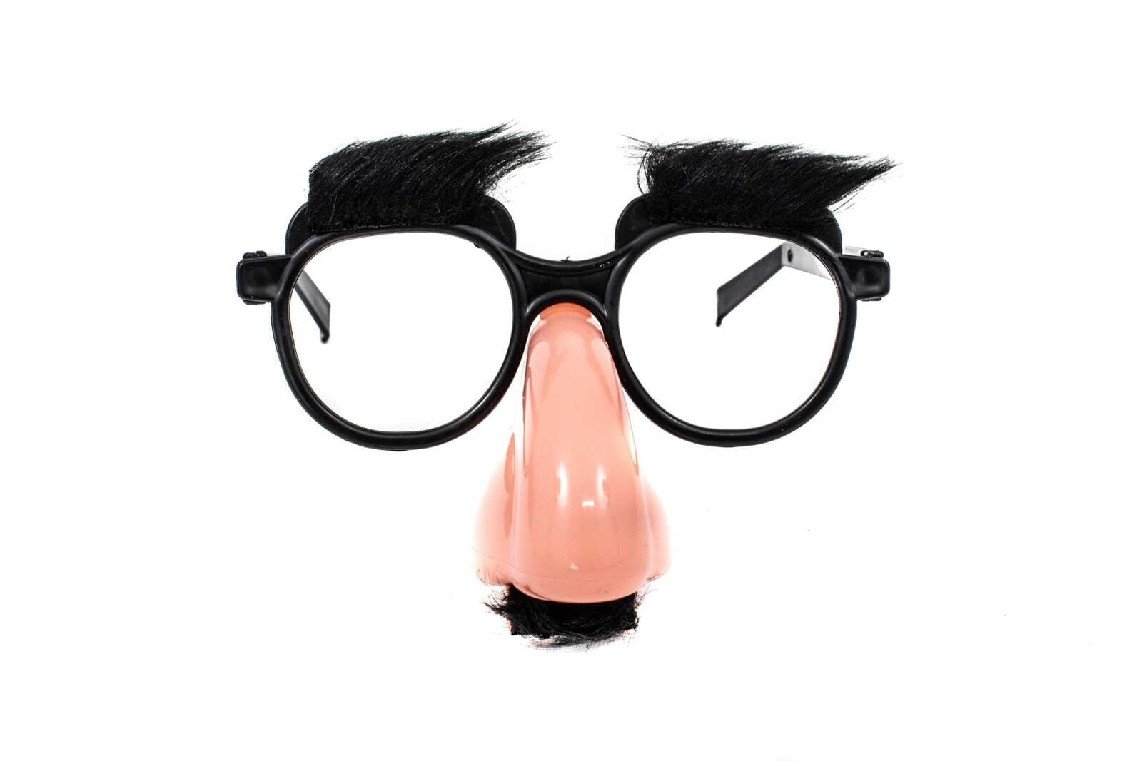 ochelari-cu-nasmustata-sprancene