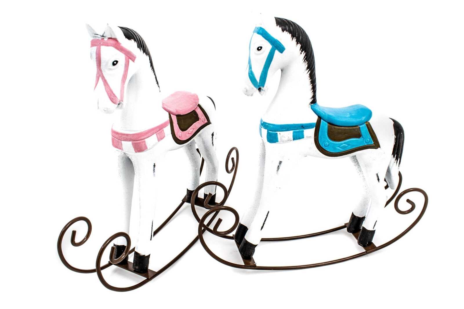 calut-din-lemn-in-balansoar