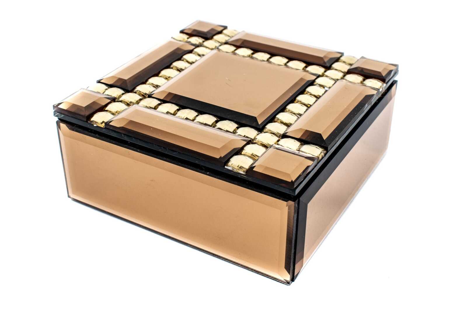 casete-din-sticla-pentru-bijuterii-patrate-maro-12×12-cm