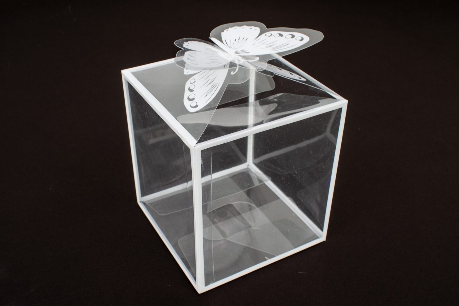 cutii-acetofan-transparente-cu-fluture-9x9x10-cm-50set