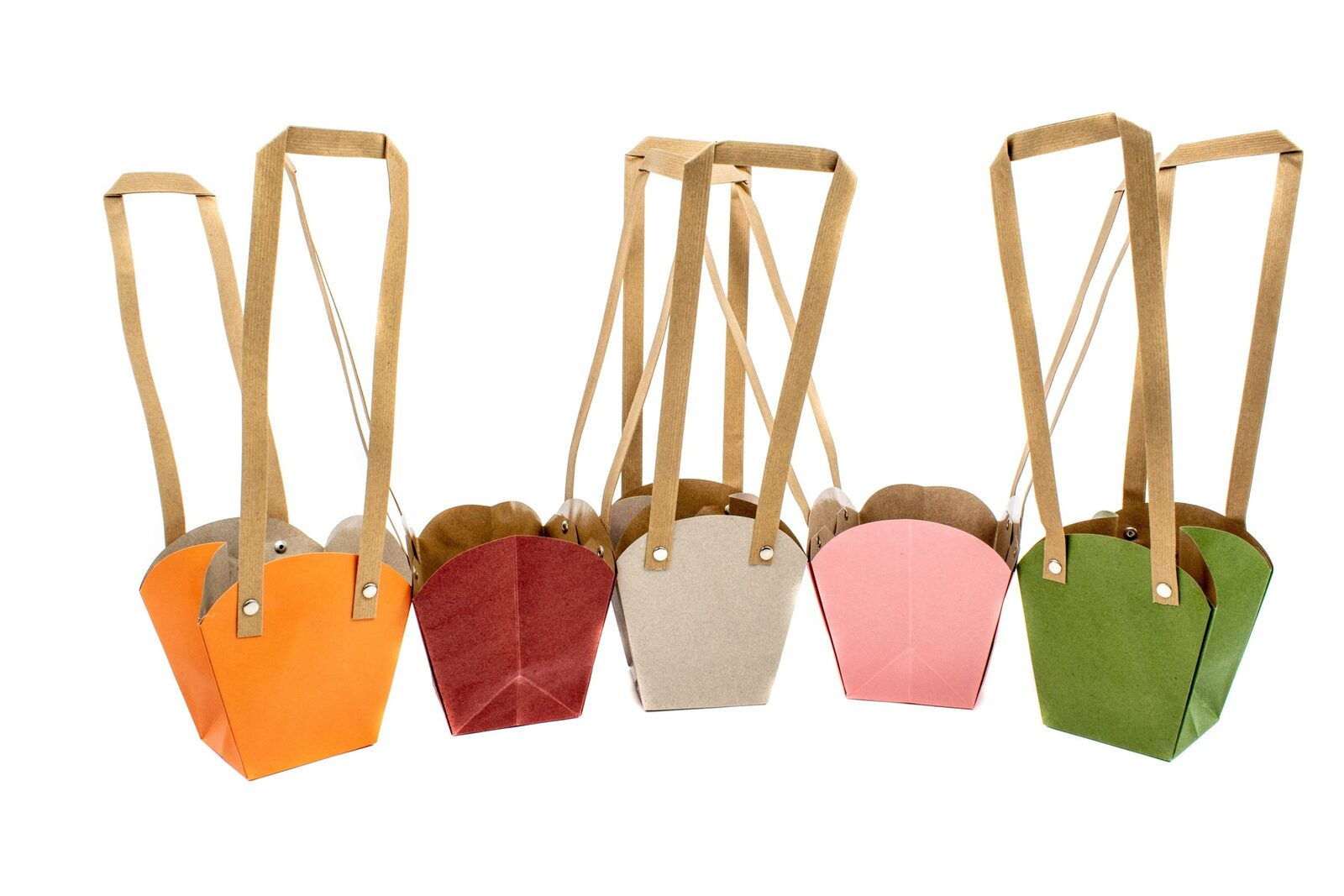 pungi-hartie-cu-maner-pentru-ghiveci-13-cm-x-155cm-x95cm