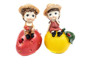 figurine-din-rasina-copii-pe-fruct-2set