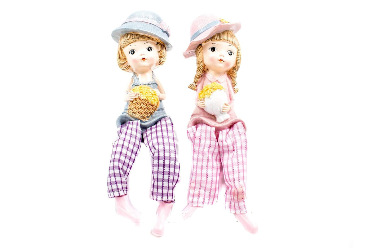 figurine-din-rasina-copii-cu-cos-cu-flori-galbene-2set