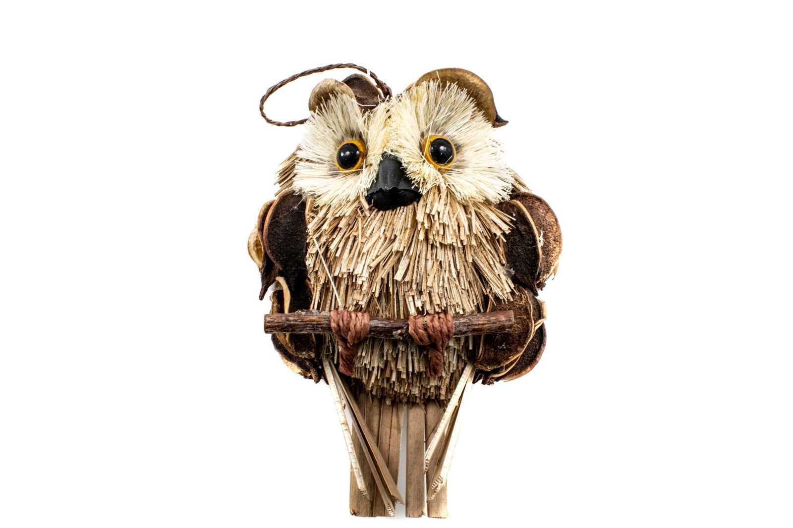 bufnita-figurina-din-paie-spate-lemn