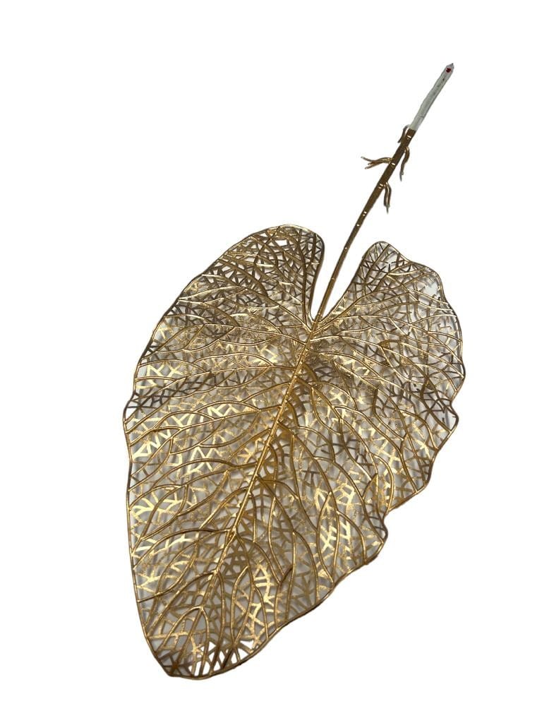 flori-artificiale-frunza-mare-perforata-auriu