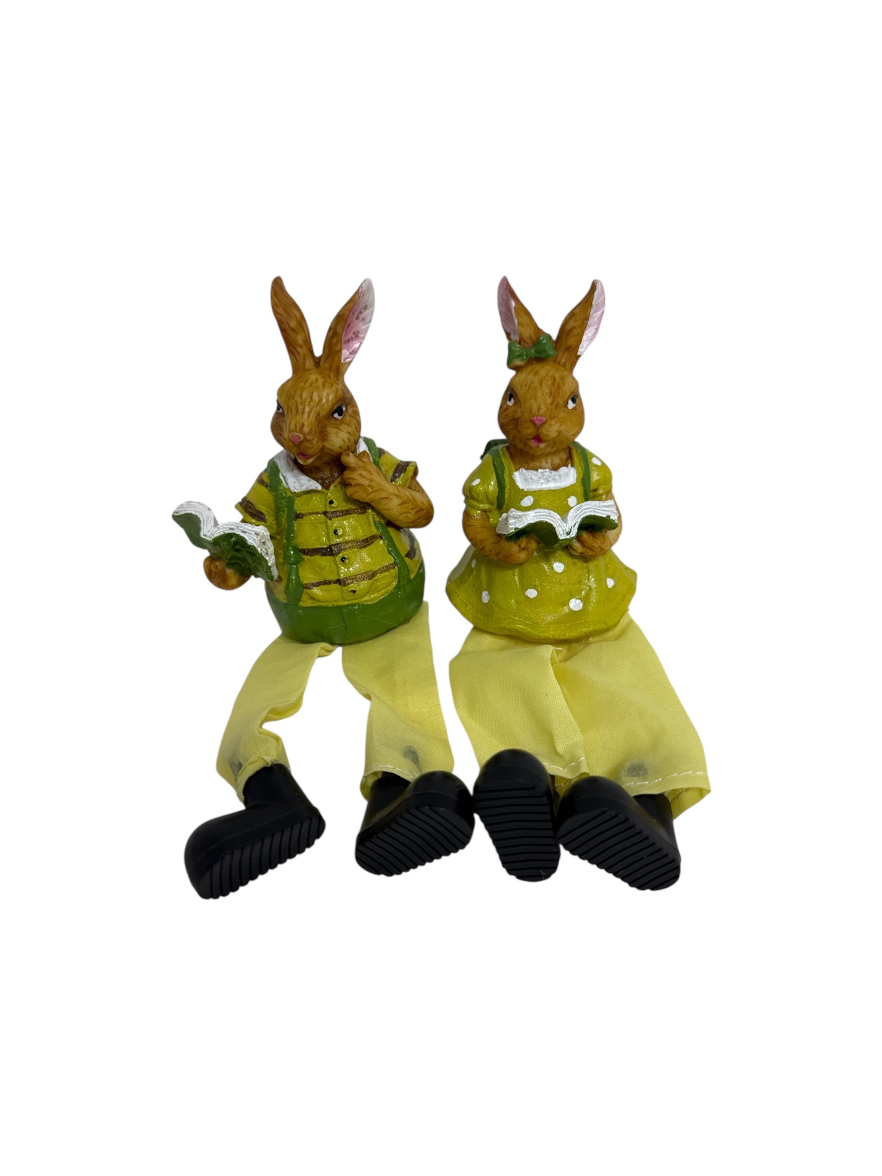 Figurine Din Rasina Cu Piciare Textil Iepuri Cu Haine Verzi 2/Set