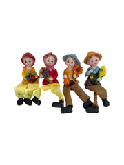 Figurine din Rășină Copii cu Recolta de Toamnă și Picioare din Textil 4/Set