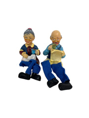 Figurine din Rășină Bătrâni cu Picioare Atârnătoare – Cuplu la Cafea